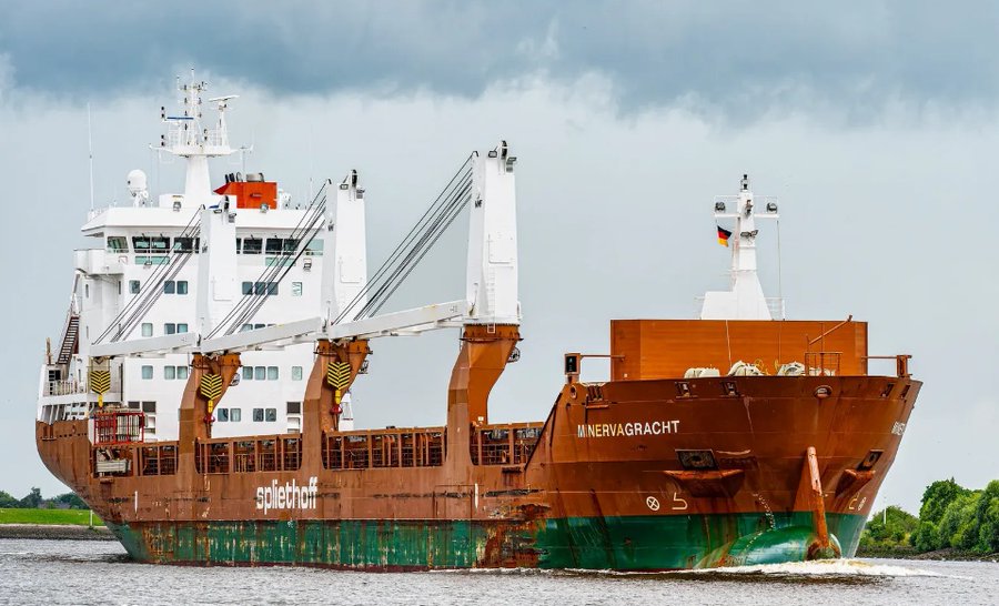 Missile Strike by Houthis Sets Dutch Cargo Ship Ablaze in Gulf of Aden
